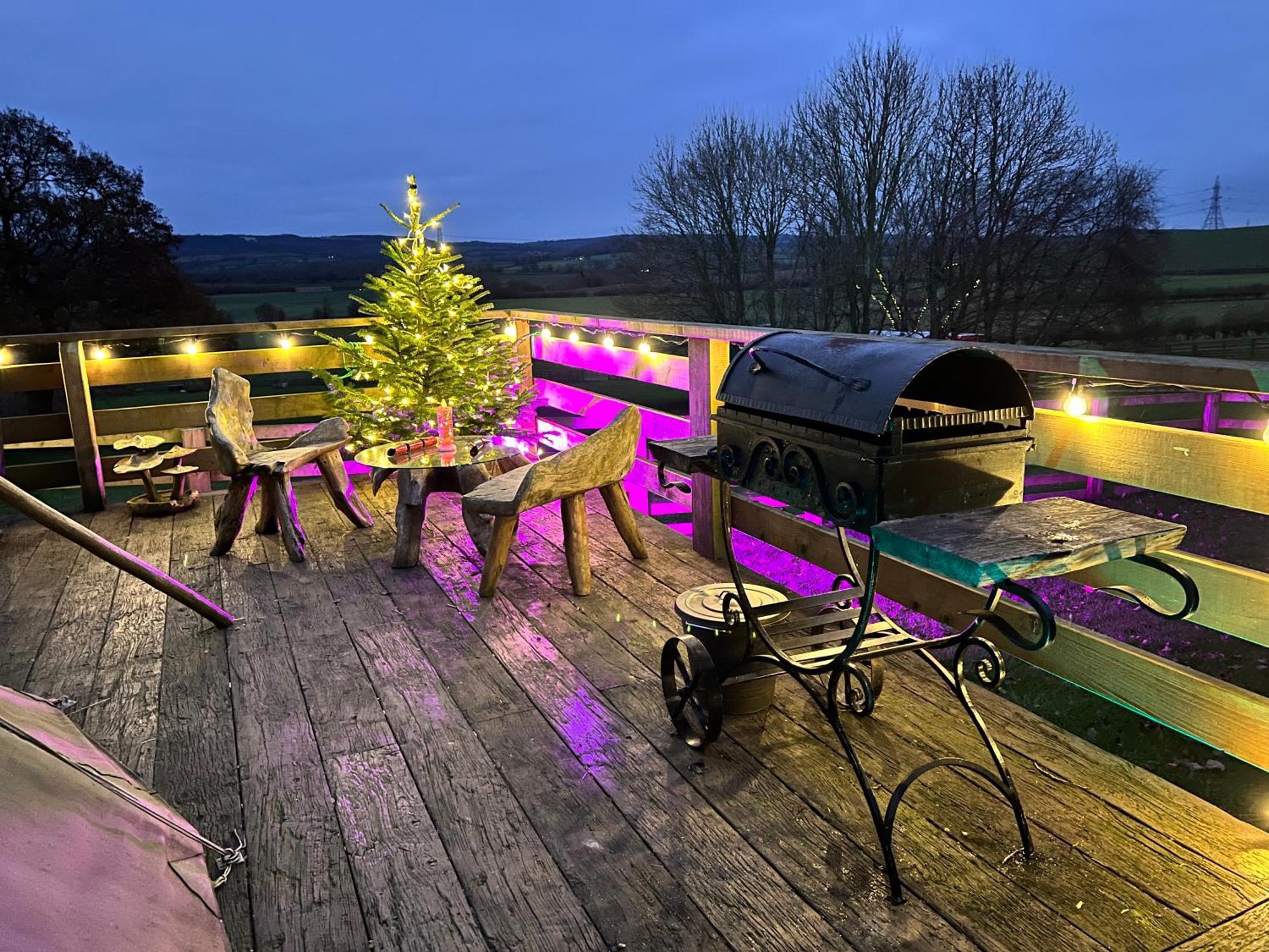 Burtree Country House, Tipi'S, Treehouse & Lodge & House Rooms With Hot Tubs In A Private Garden Thirsk Exterior foto