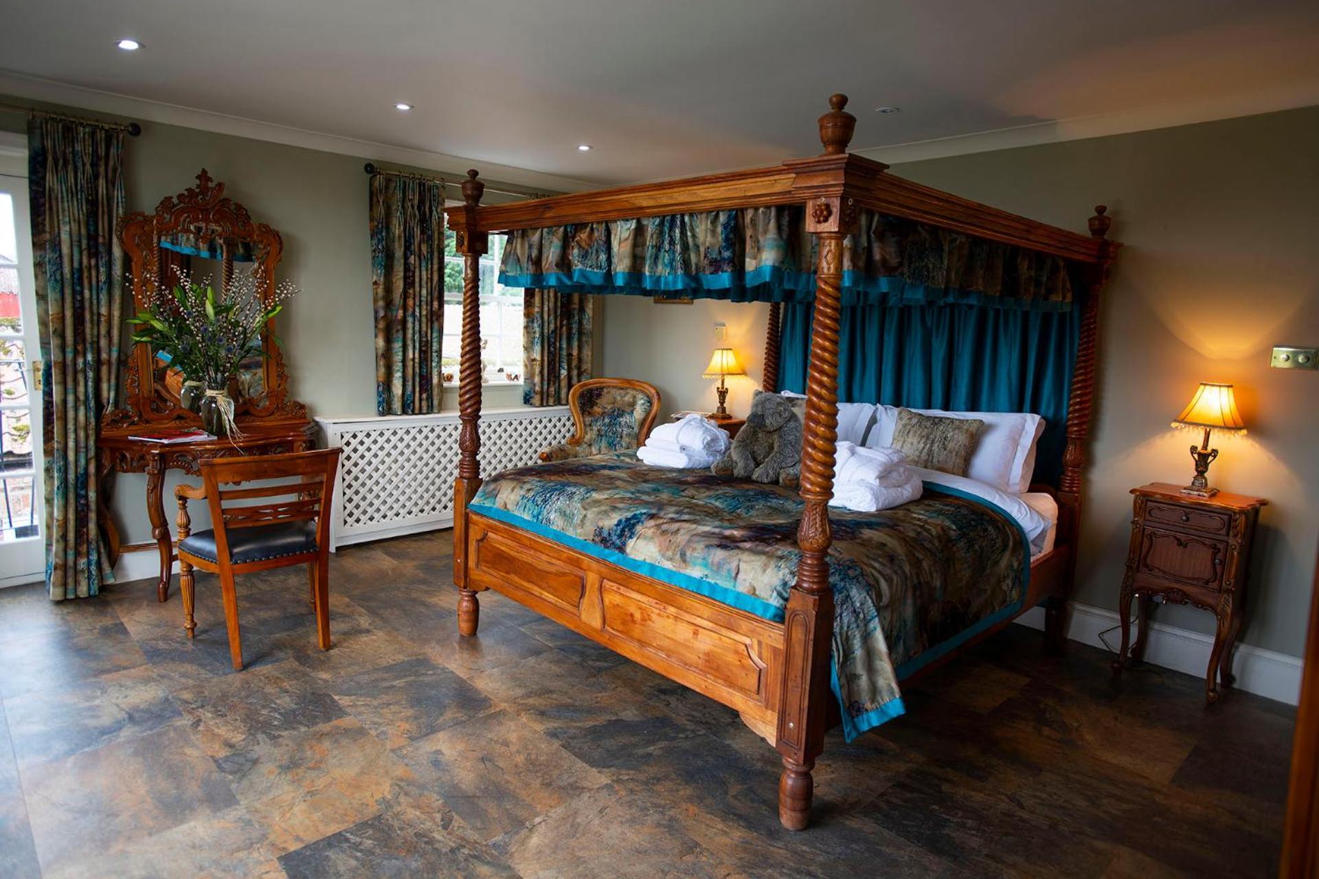 Burtree Country House, Tipi'S, Treehouse & Lodge & House Rooms With Hot Tubs In A Private Garden Thirsk Exterior foto